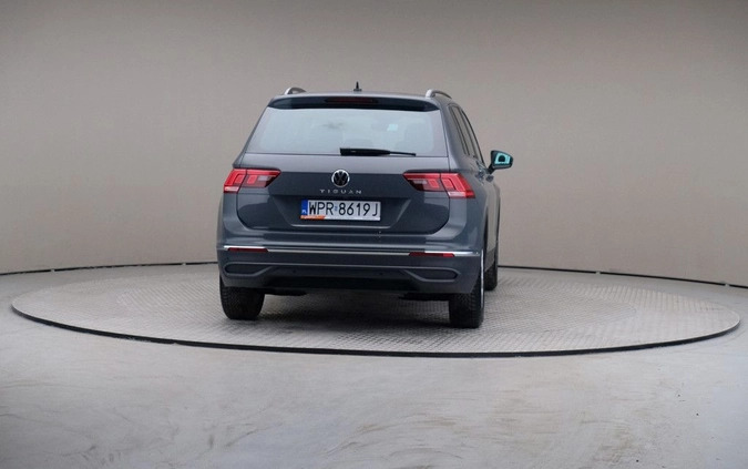 Volkswagen Tiguan cena 121799 przebieg: 35332, rok produkcji 2022 z Frombork małe 211